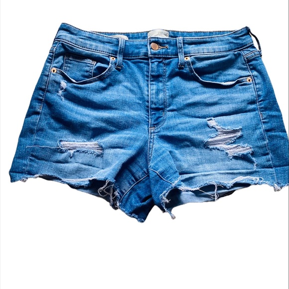 Universal Threads Light washed high rise midi shorts - Picture 3 of 13